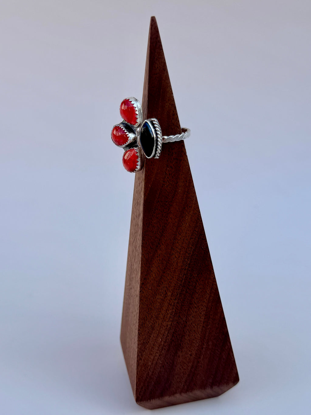 Red Spiny Oyster and Black Onyx Adjustable